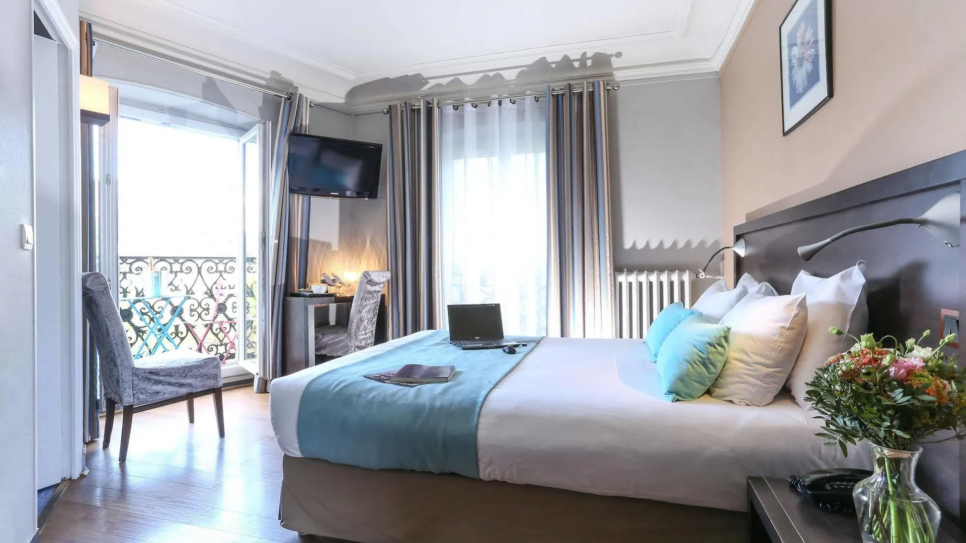 Avalon Hotel Paris France