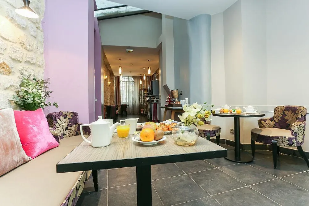 Avalon Hotel Paris France