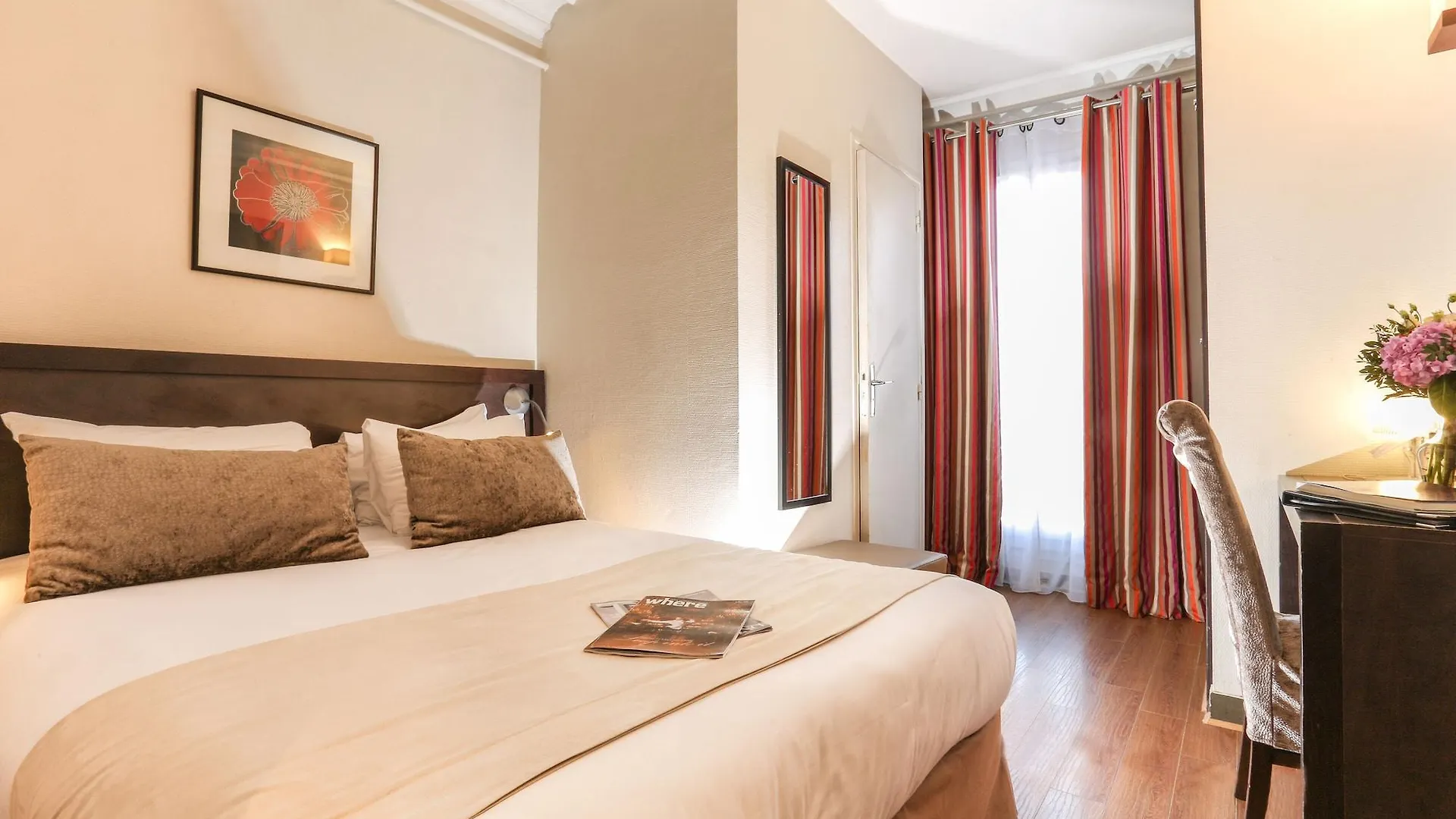 Avalon Hotel Paris France